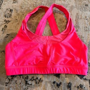 Lululemon Run Stuff Your Bra SZ 6